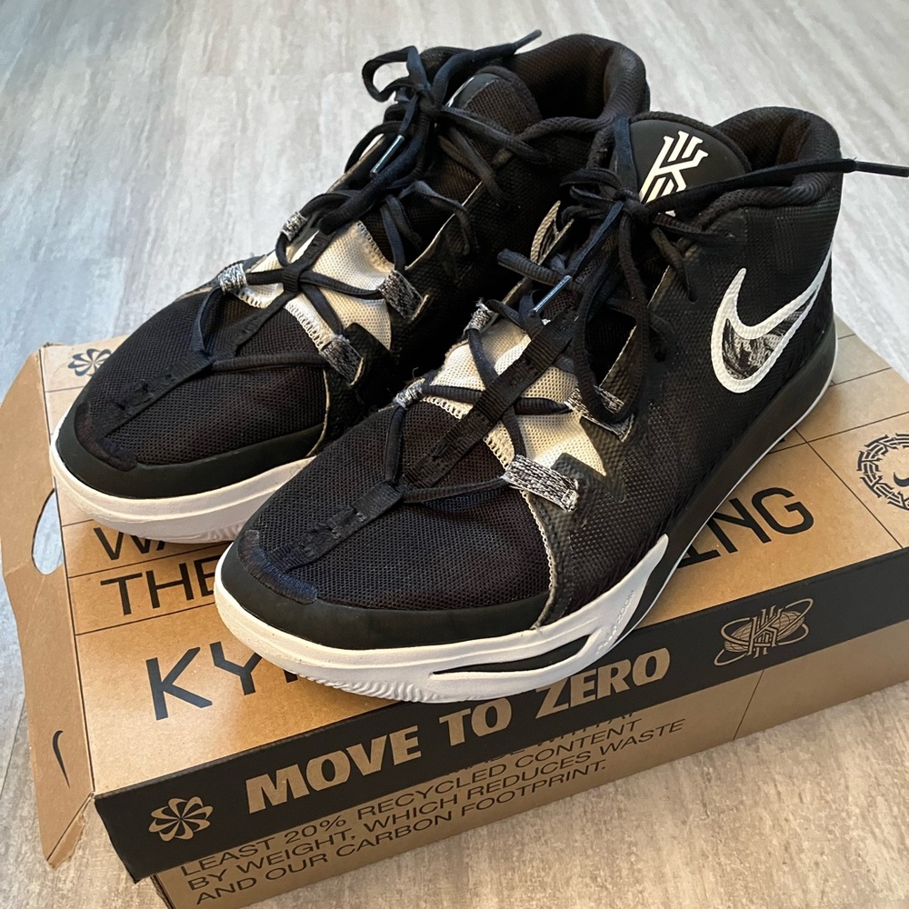 Kyrie Flytrap VI men’s basketball shoes